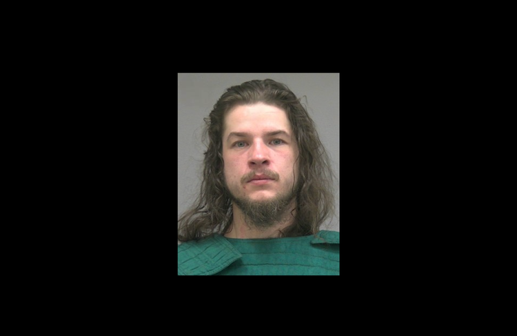 Man Arrested After Taking off Shorts and Placing Man in Chokehold to “Assert  His Dominance,” Said He Took Advise from Joe Rogan Podcast