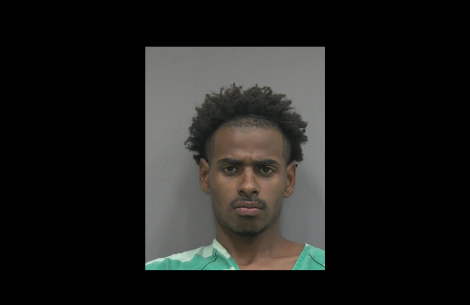 Gainesville Man Arrested for Making Threats after Chasing Kid With Scissors